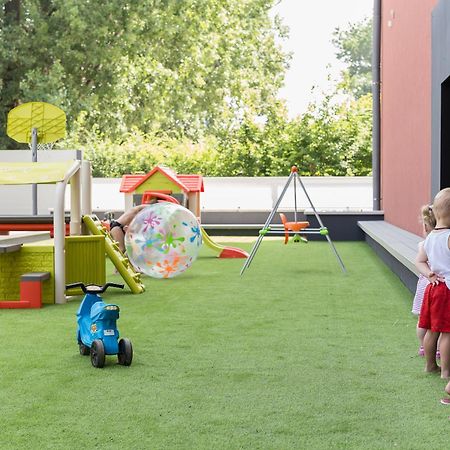 Hotel Pagony Wellness Nyíregyháza Exteriér fotografie
