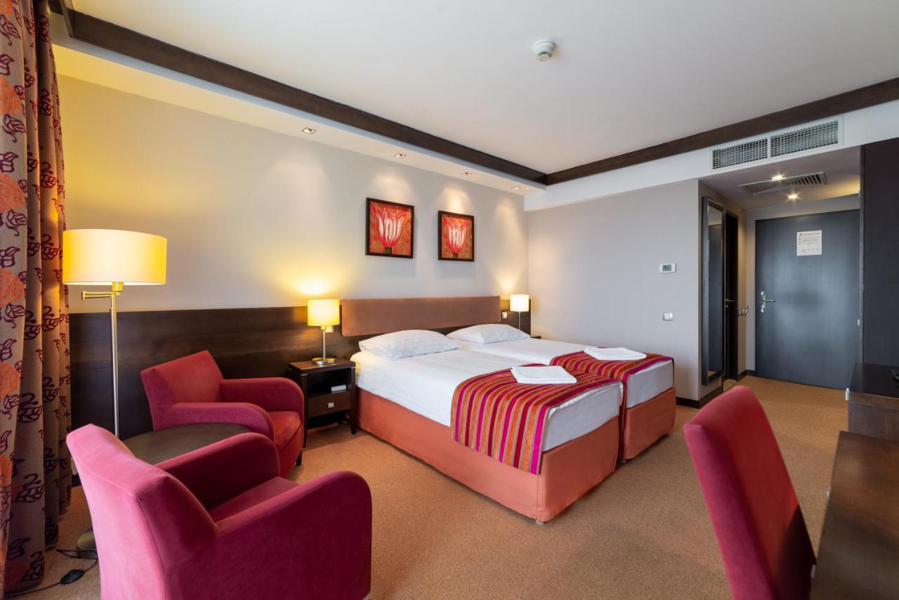 Hotel Pagony Wellness Nyíregyháza Exteriér fotografie